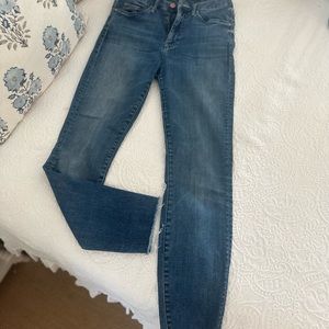 Mother High waisted looker ankle fray